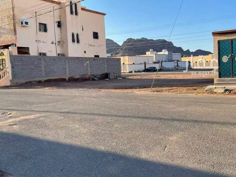 أرض للبيع في شارع الحناكية 100, حي الآمتداد الجنوبي لمخطط الحناكية, مدينة الحناكية, منطقة المدينة المنورة 1 صورة