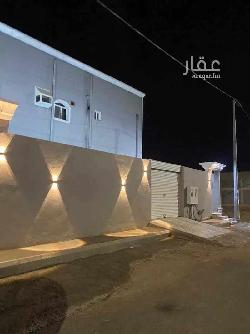 عمارة للبيع في شارع الحناكية 40, حي الآمتداد الجنوبي لمخطط الحناكية, مدينة الحناكية, منطقة المدينة المنورة 1 صورة