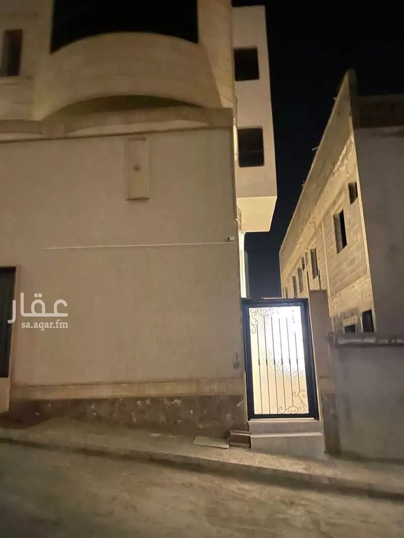 مستودع للإيجار في شارع شارع عائذ بن عمرو, حي المروج, مدينة ابها, منطقة عسير 1 صورة