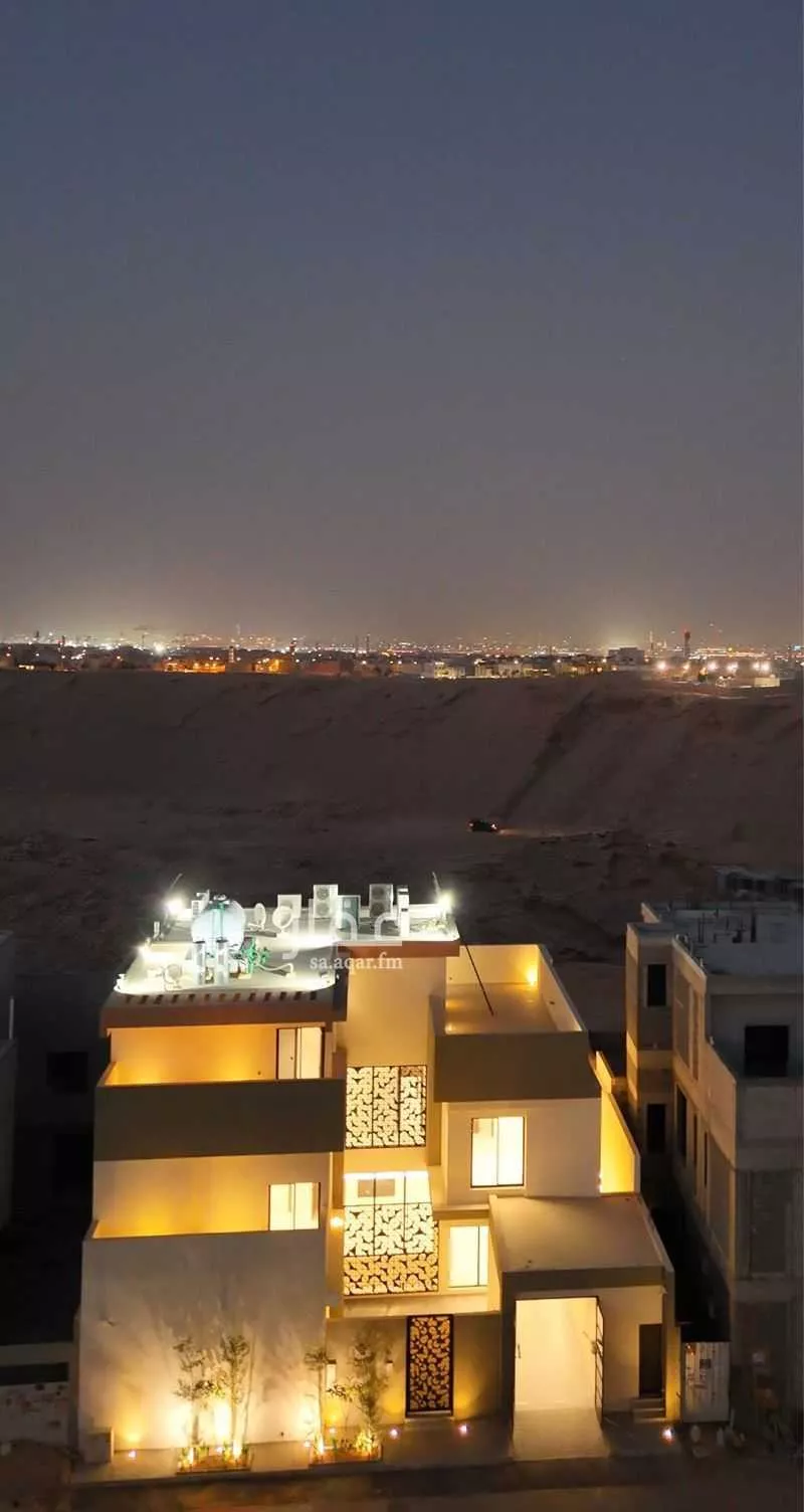 فيلا للبيع في شارع عبدالعزيز بن أبي محذورة, حي المهدية, مدينة الرياض, منطقة الرياض 1 صورة