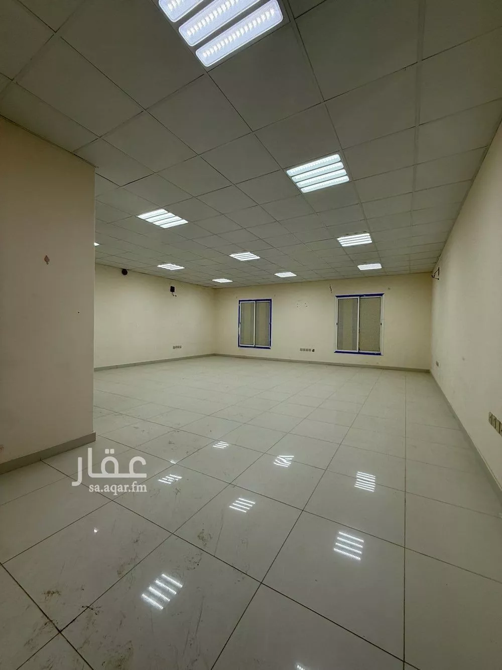 مكتب تجاري للإيجار في شارع الامير سلطان ابن عبدالعزيز, حي العليا, مدينة الرياض, منطقة الرياض 1 صورة