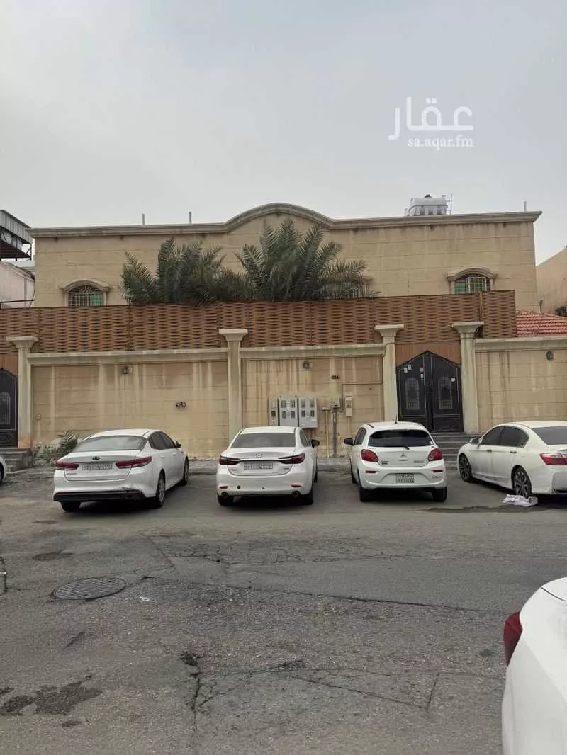 عمارة للبيع في حي طيبة, مدينة الدمام, المنطقة الشرقية 1 صورة