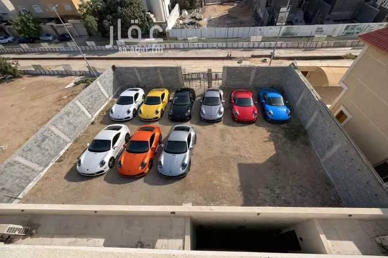 أرض للإيجار في شارع إسحاق التوقادي, حي الشاطئ, مدينة جدة, منطقة مكة المكرمة 1 صورة