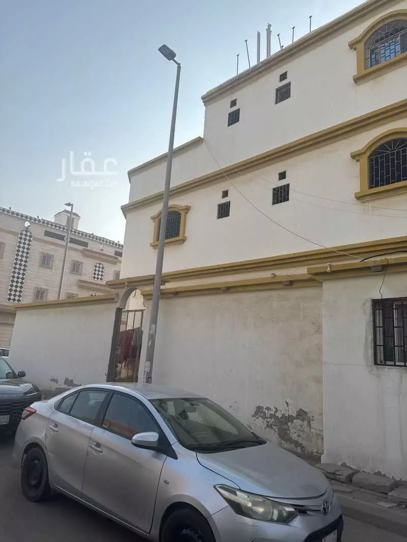 فيلا للإيجار في شارع الحسن بن سهل, حي السنابل, جدة 1 صورة