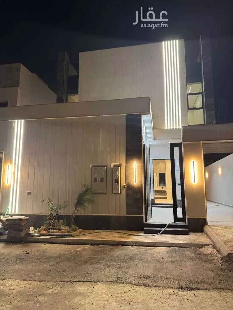 فيلا للبيع في شارع عبدالله الغمري, حي البيان, مدينة الرياض, منطقة الرياض 1 صورة