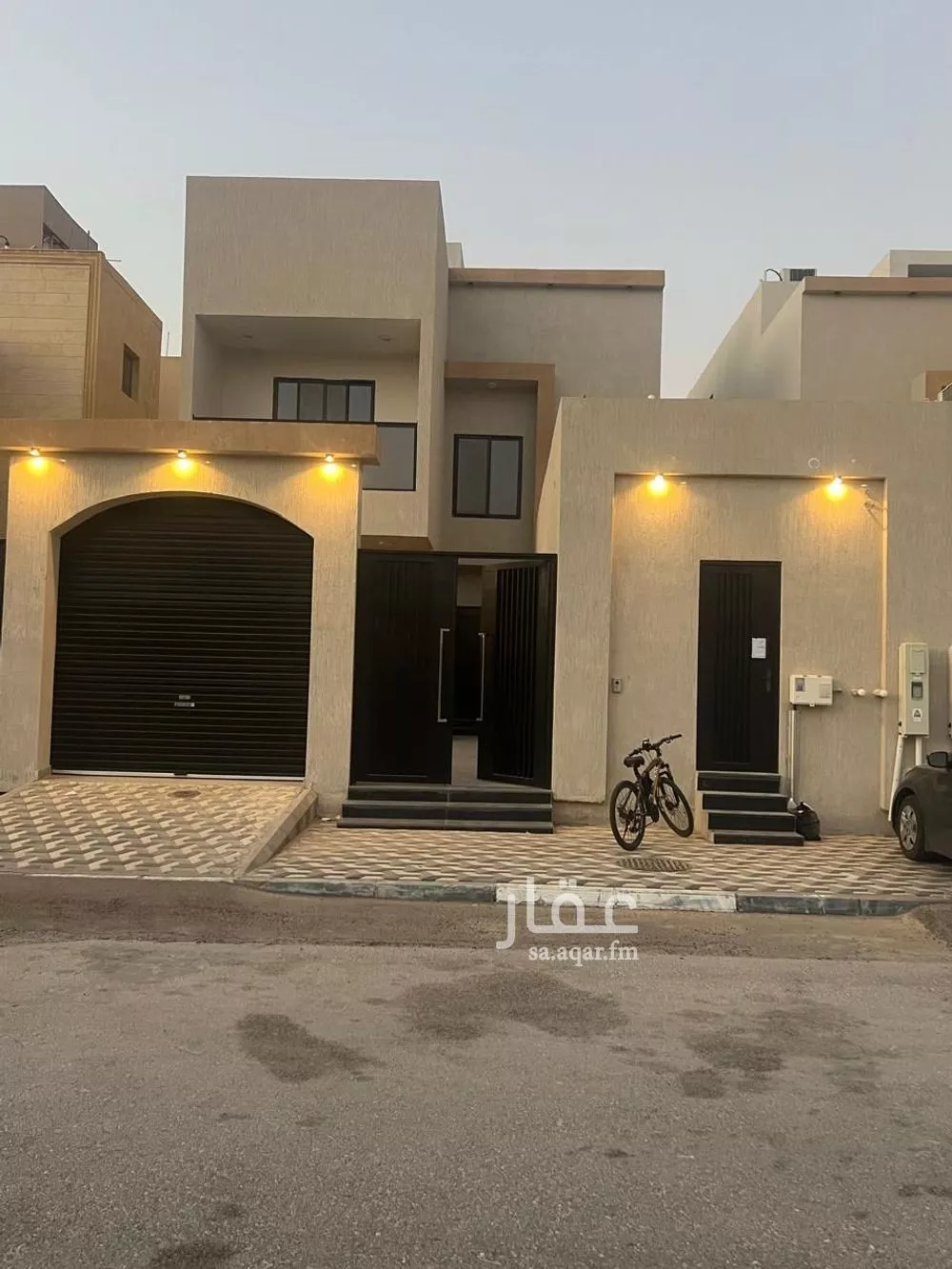 فيلا للبيع في حي البحيرة, مدينة الخبر, المنطقة الشرقية 1 صورة