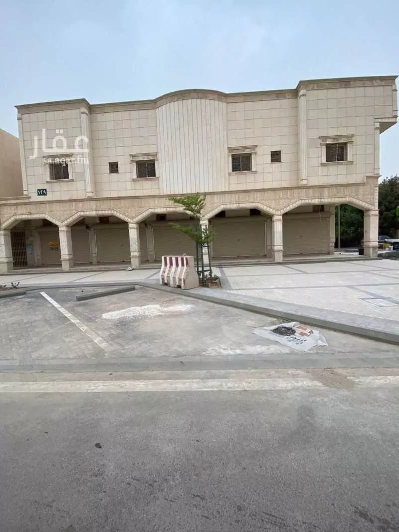 محل للإيجار في شارع طريق عبدالرحمن بن عوف, حي السلام, مدينة الرياض, منطقة الرياض 1 صورة