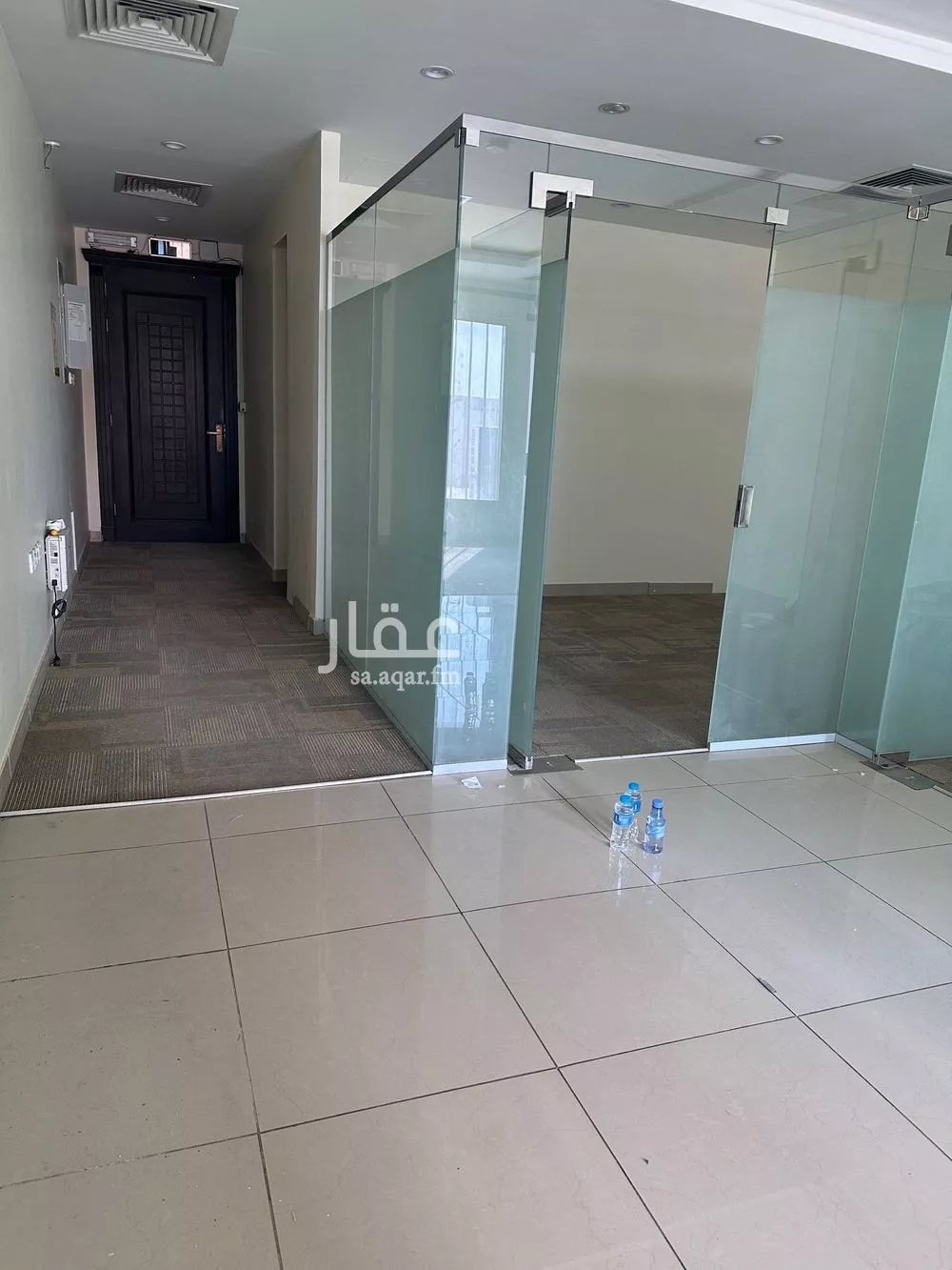 مكتب تجاري للإيجار في شارع الملك عبدالعزيز, حي الياسمين, مدينة الرياض, منطقة الرياض 1 صورة