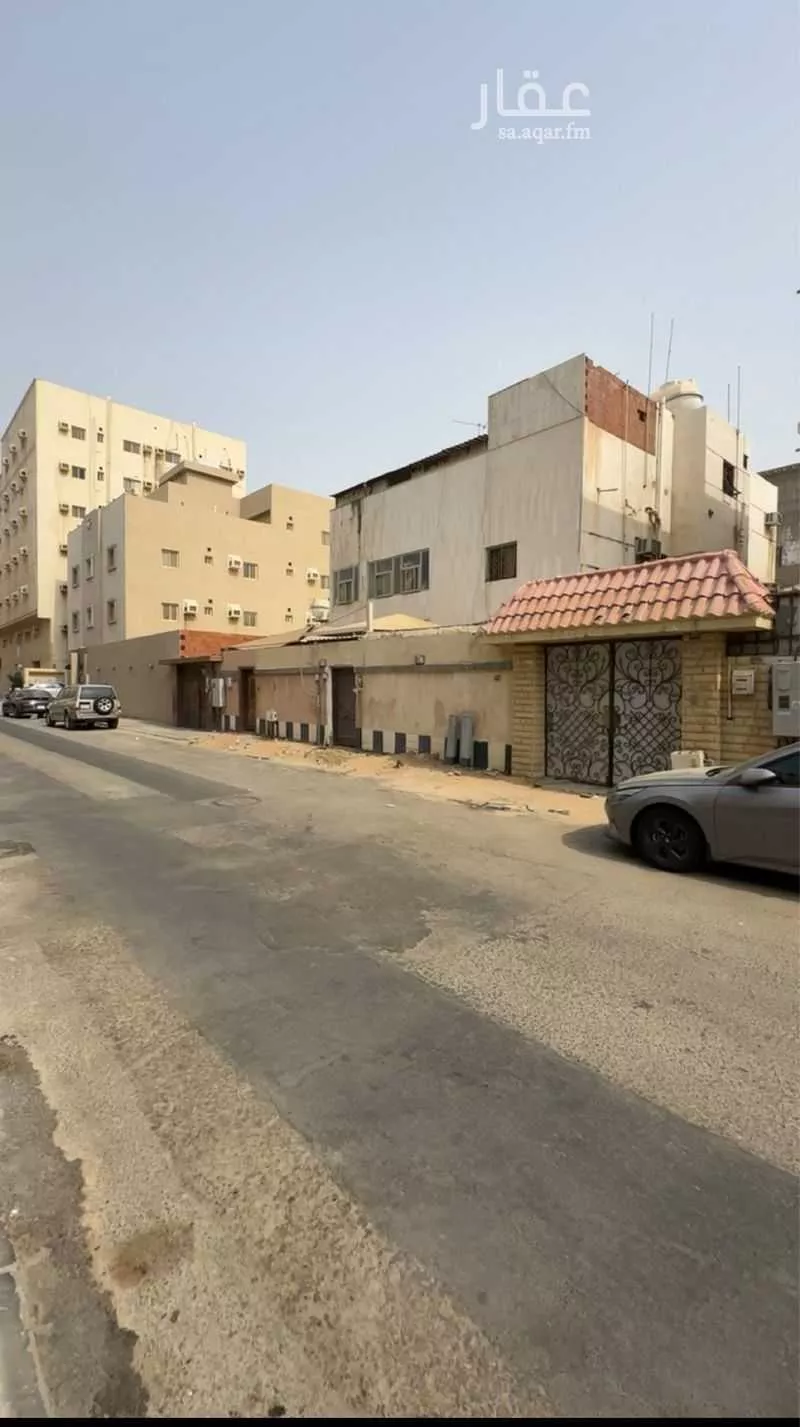 فيلا للبيع في شارع زيد بن حارثه, حي الشرفية, مدينة جدة, منطقة مكة المكرمة 1 صورة