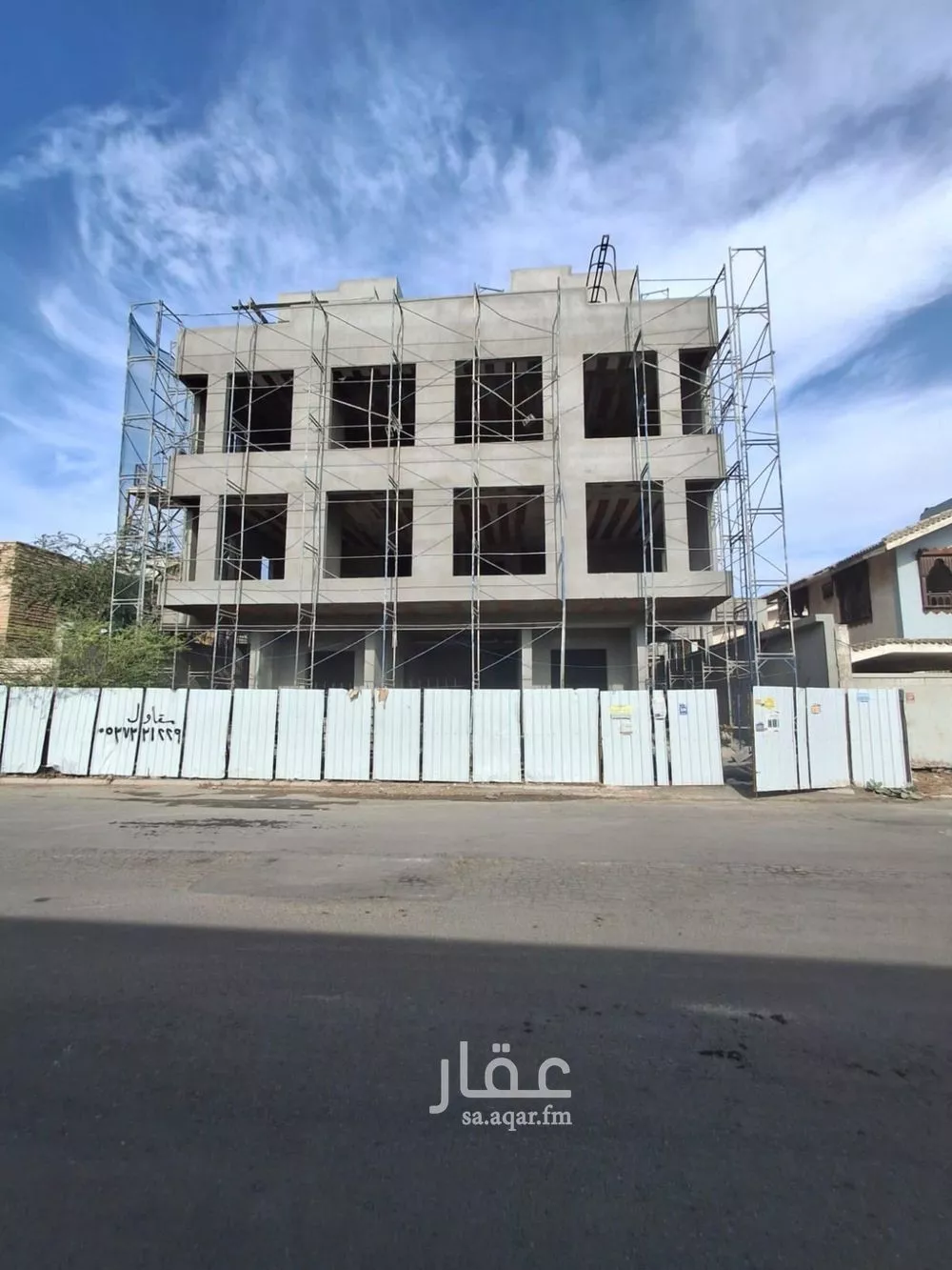 مكتب تجاري للإيجار في شارع حسن يماني, حي الحمراء, مدينة جدة, منطقة مكة المكرمة 1 صورة