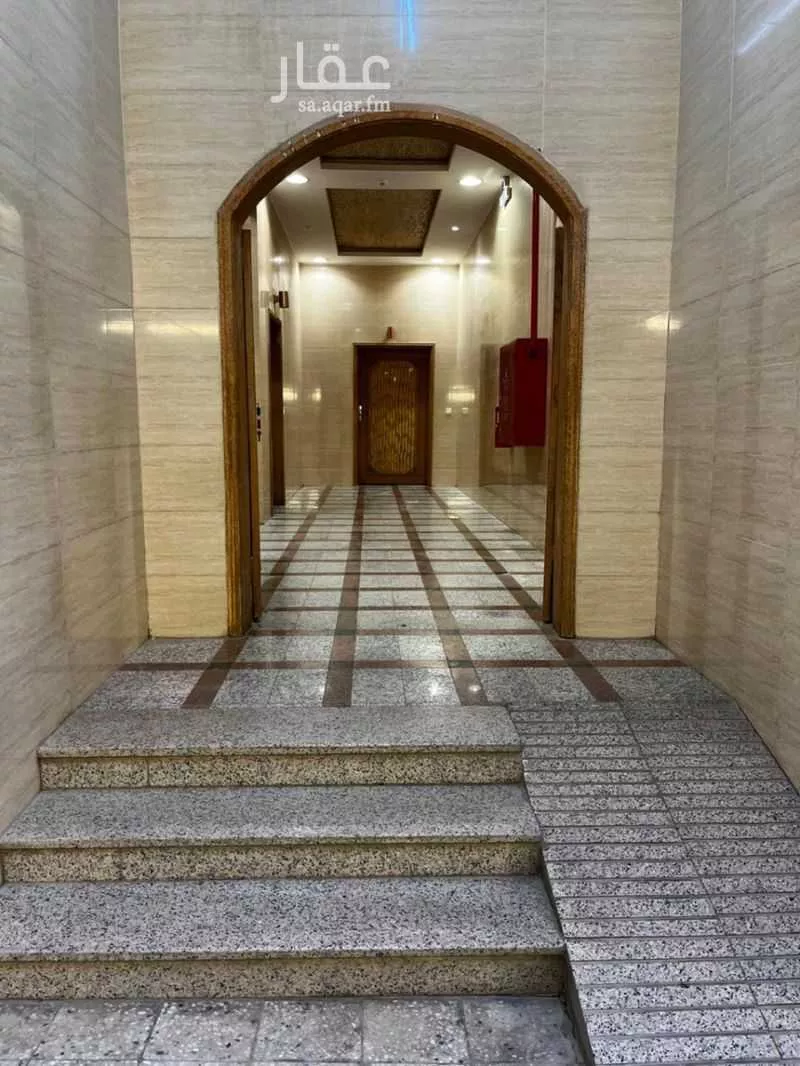 عمارة للإيجار في شارع طريق عرفات الفرعي, حي الدار البيضاء, مدينة الرياض, منطقة الرياض 1 صورة
