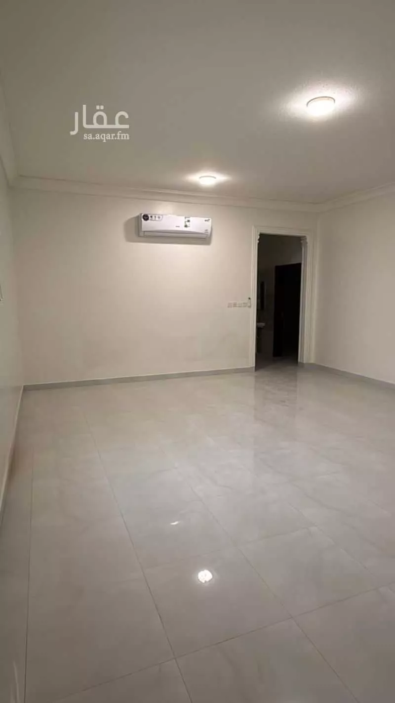 دور للإيجار في شارع عمر المالكي, حي العارض, مدينة الرياض, منطقة الرياض 1 صورة