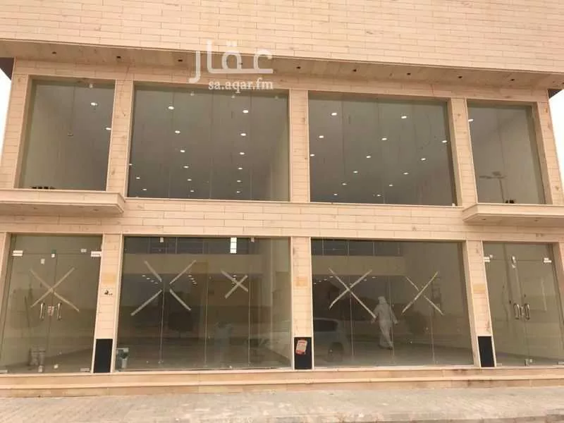 عمارة للبيع في شارع الطريق الدائري الداخلي - الضلع الشرقي, حي الملك خالد, مدينة عنيزة, منطقة القصيم 1 صورة
