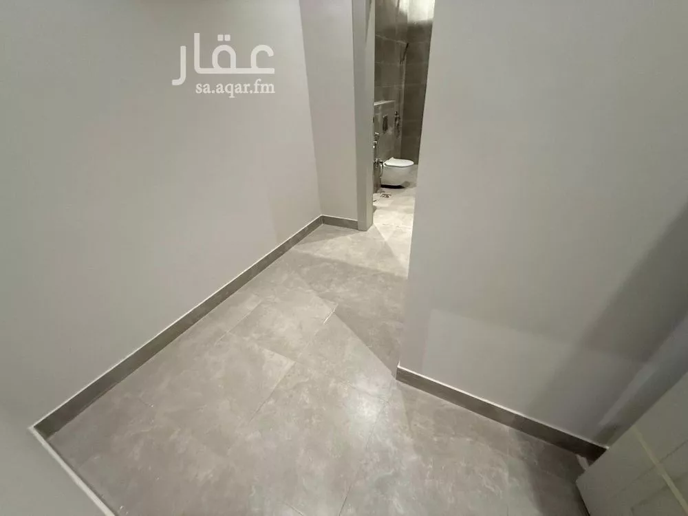 شقة للبيع في شارع الشيخ جابر الاحمد الصباح, حي اليرموك, مدينة الرياض, منطقة الرياض 1 صورة