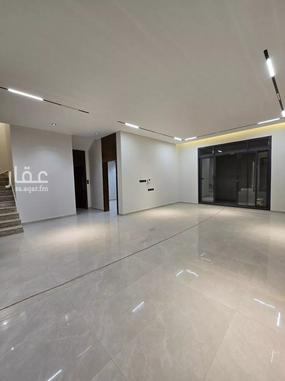 فيلا للبيع في شارع ابن المطوق, حي الرمال, مدينة الرياض, منطقة الرياض 1 صورة