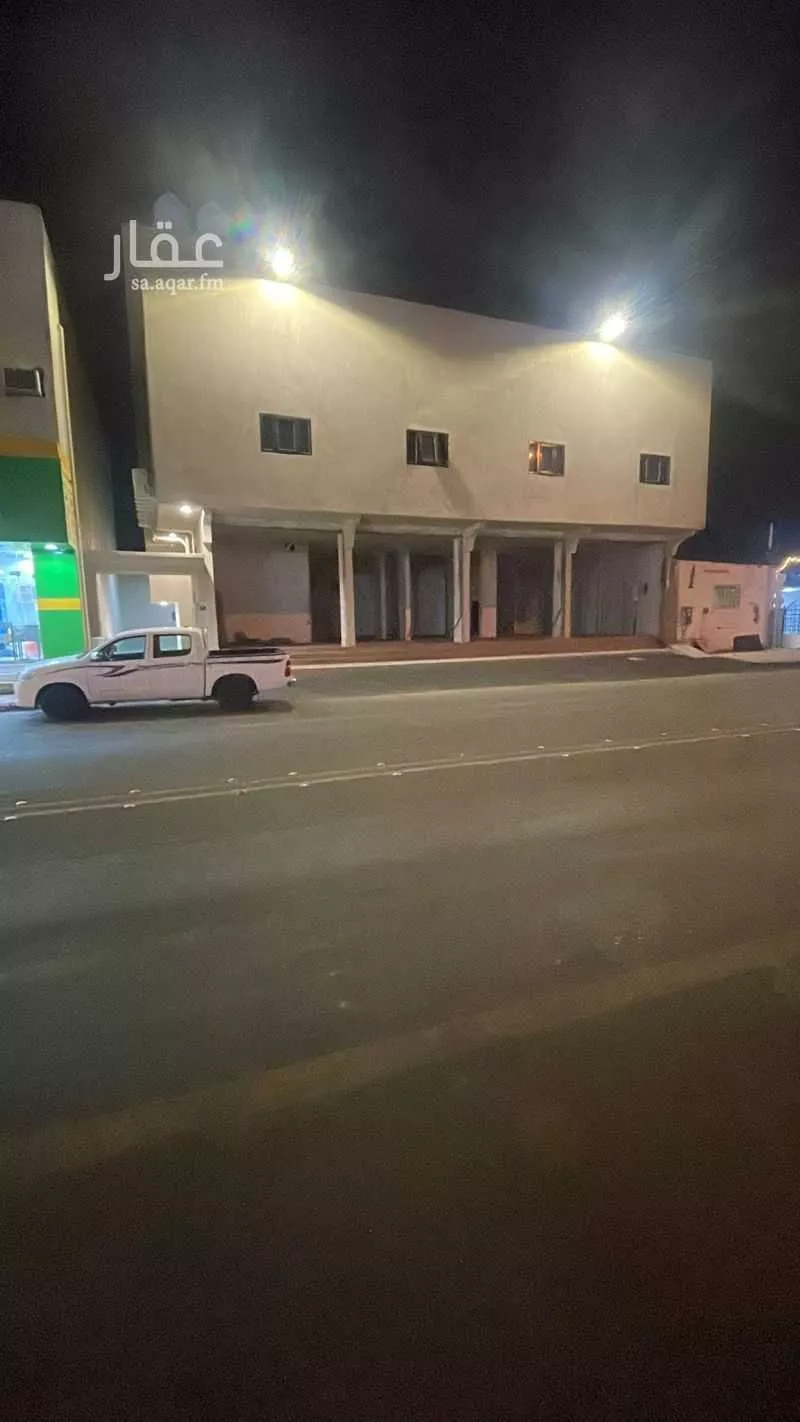 شقة للإيجار في شارع الملك فهد بن عبدالعزيز ، حي الفهد ، بيشة ، بيشة 1 صورة