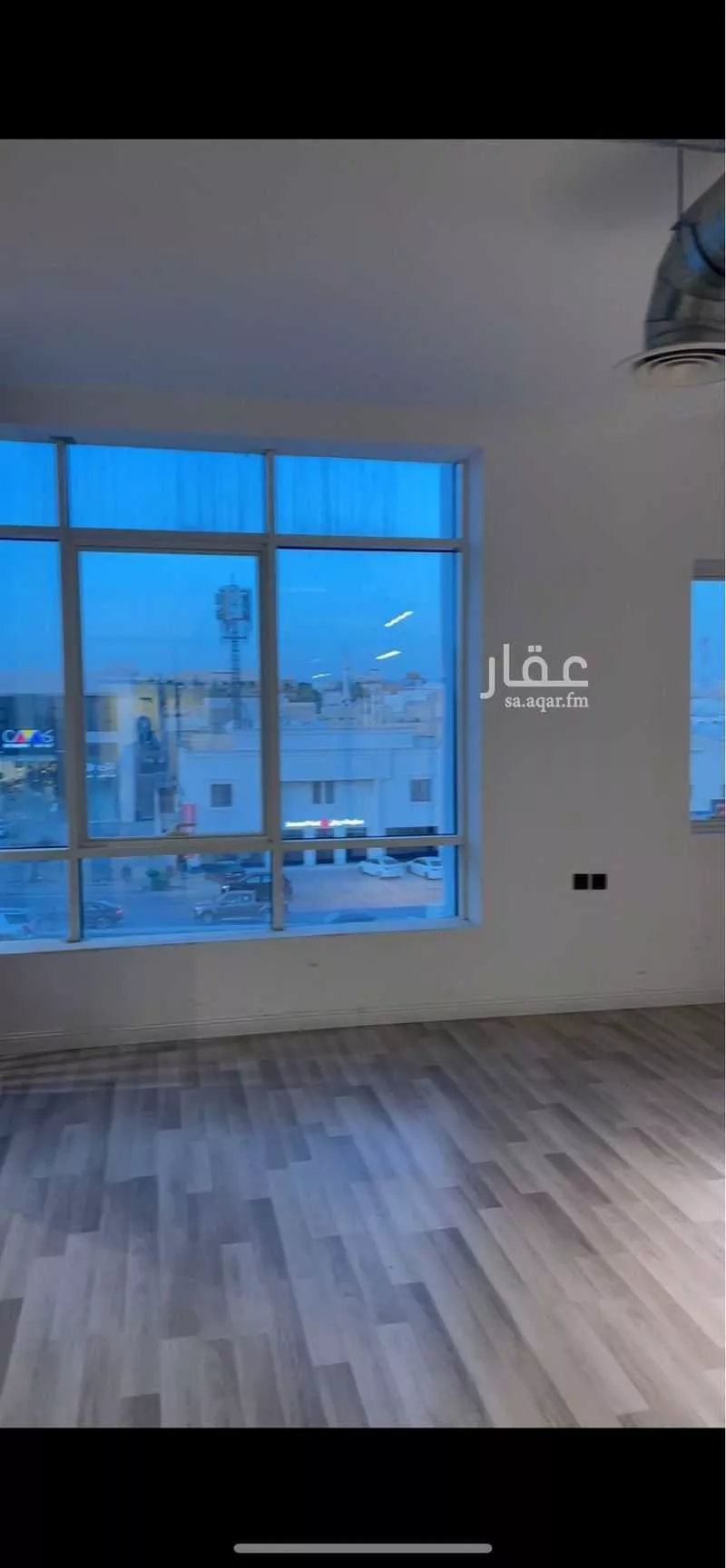 مكتب تجاري للإيجار في شارع ابي بكر الصديق الفرعي, حي المصيف, مدينة الرياض, منطقة الرياض 1 صورة