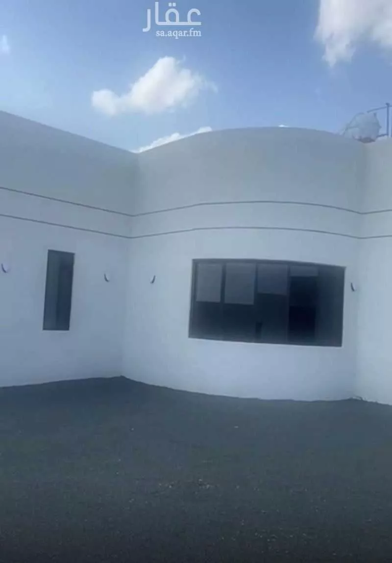 دور للبيع في شارع عبدالله ابن قتيبة, حي ابيار الماشي, مدينة المدينه المنوره, منطقة المدينة المنورة 1 صورة