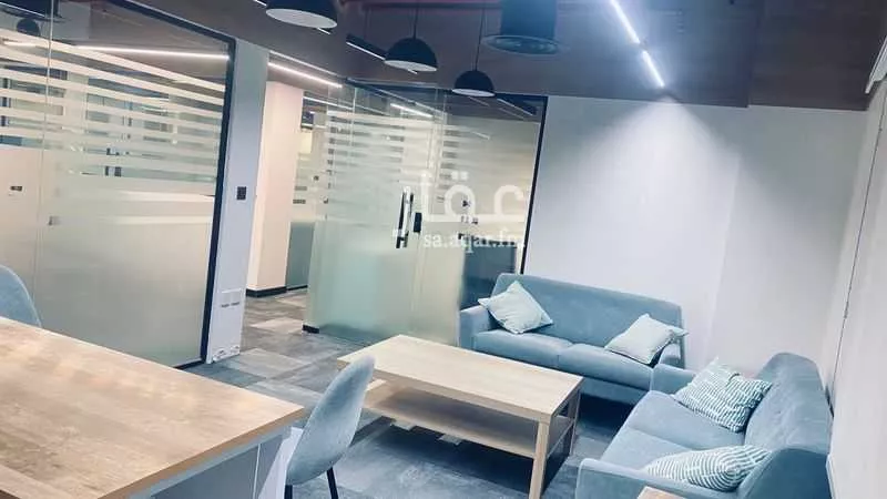 عمارة للإيجار في شارع التخصصي, حي المحمدية, مدينة الرياض, منطقة الرياض 1 صورة