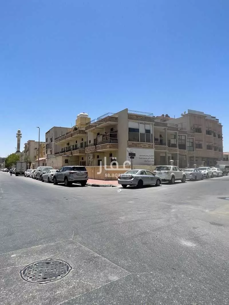 عمارة للبيع في حي الطبيشي, مدينة الدمام, المنطقة الشرقية 1 صورة