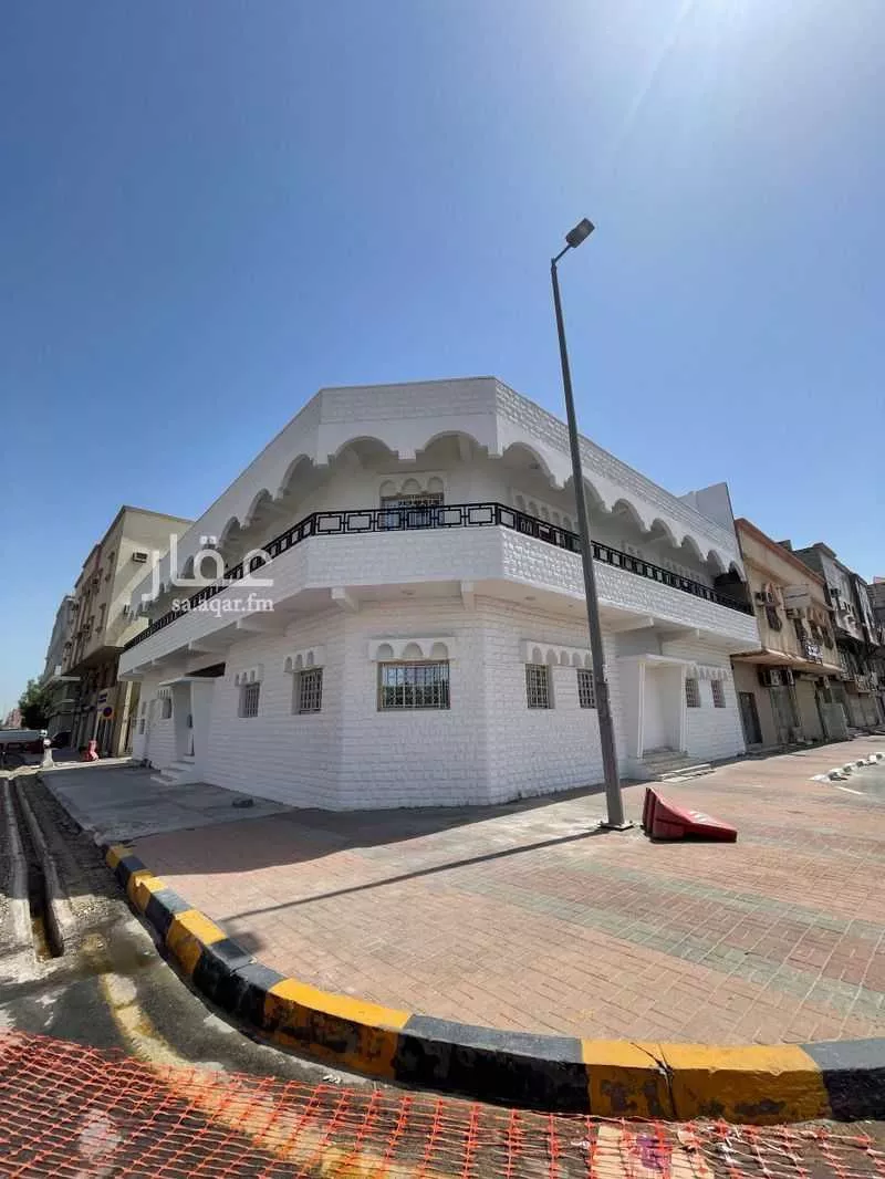 عمارة للبيع في شارع الامير سعد ابن عبدالعزيز, حي مدينة العمال, مدينة الدمام, المنطقة الشرقية 1 صورة