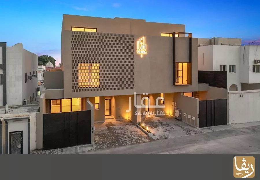 دور للبيع في شارع عاتكة بنت زيد, حي العليا, مدينة الرياض, منطقة الرياض 1 صورة