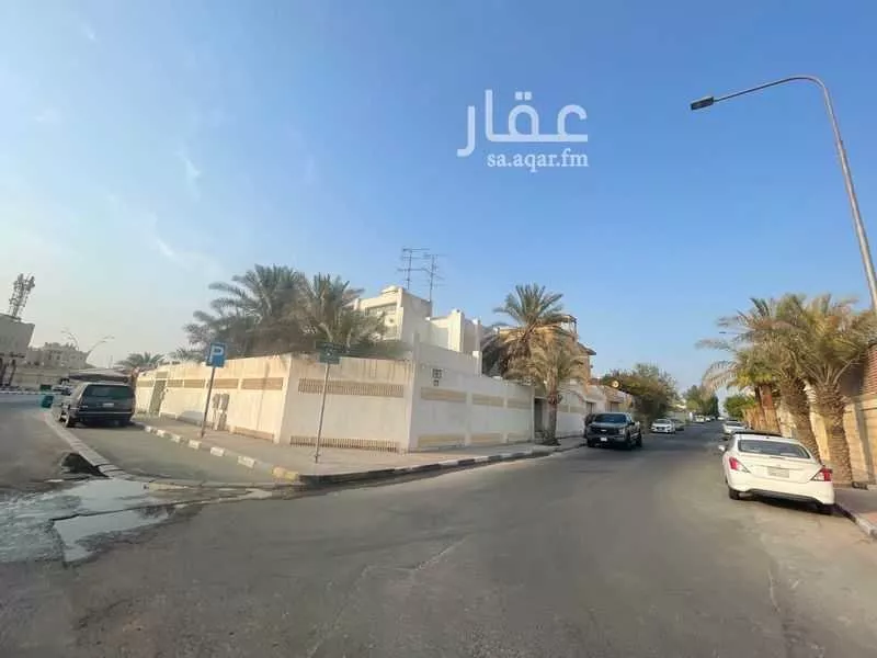فيلا للبيع في شارع مكة المكرمة, حي العقربية, مدينة الخبر, المنطقة الشرقية 1 صورة