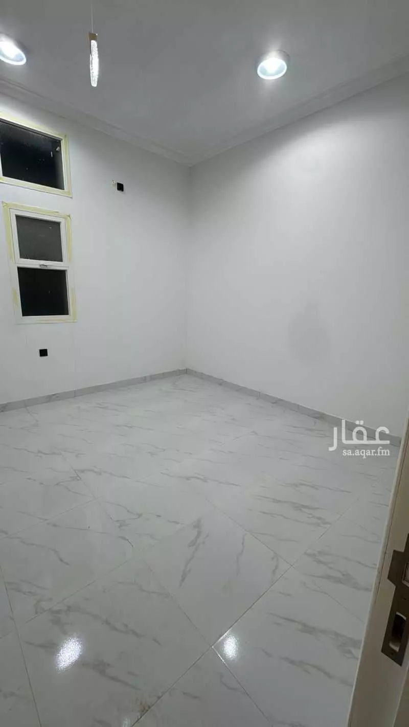 شقة للإيجار في شارع سعيد بن حريث, حي المعارض, مدينة خميس مشيط, منطقة عسير 1 صورة