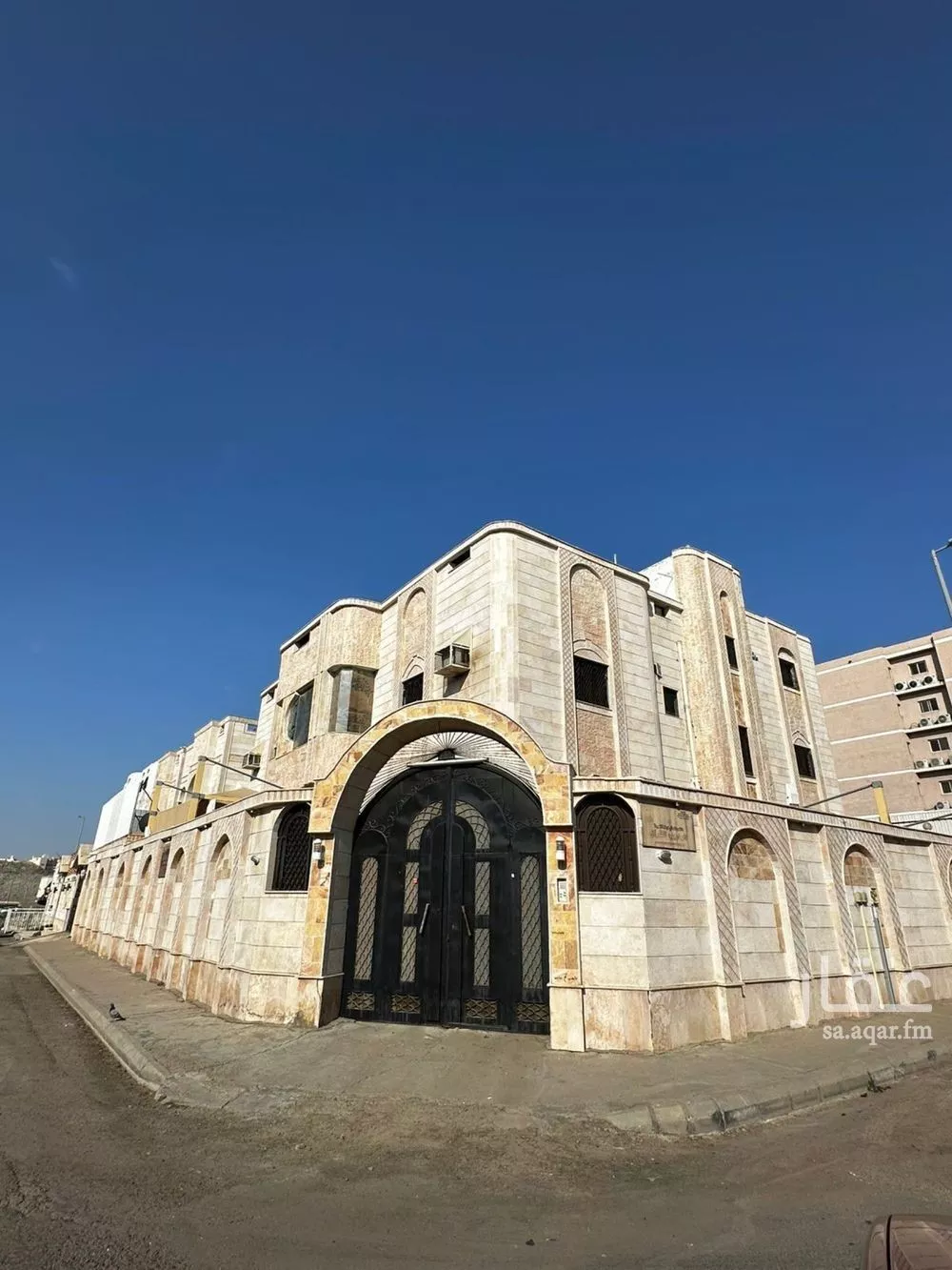 فيلا للبيع في شارع الممراح, حي المحمدية, مدينة مكة المكرمة, منطقة مكة المكرمة 1 صورة