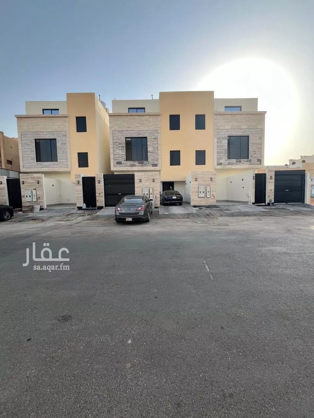 دور للبيع في شارع عبدالله الموفق, حي الخليج, مدينة الرياض, منطقة الرياض 1 صورة