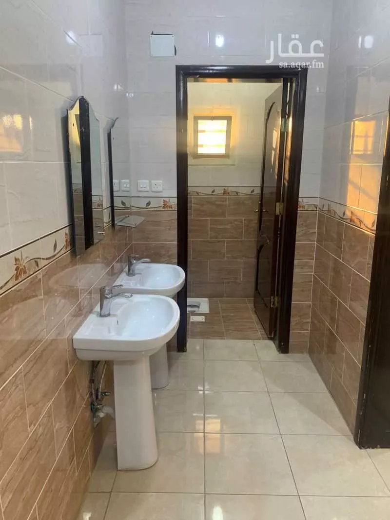 شقة للإيجار في شارع علي بن مسعد الباهلي, حي الدفاع, مدينة المدينة المنورة, منطقة المدينة المنورة 1 صورة