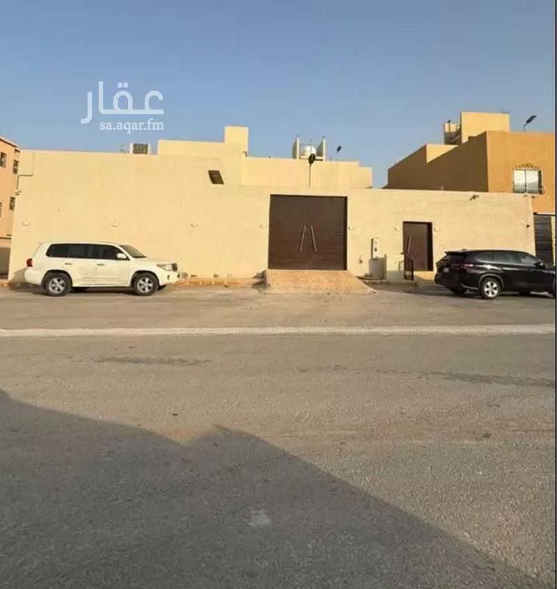فيلا للبيع في شارع أبي الفضل الهاشمي, حي المهدية, مدينة الرياض, منطقة الرياض 1 صورة