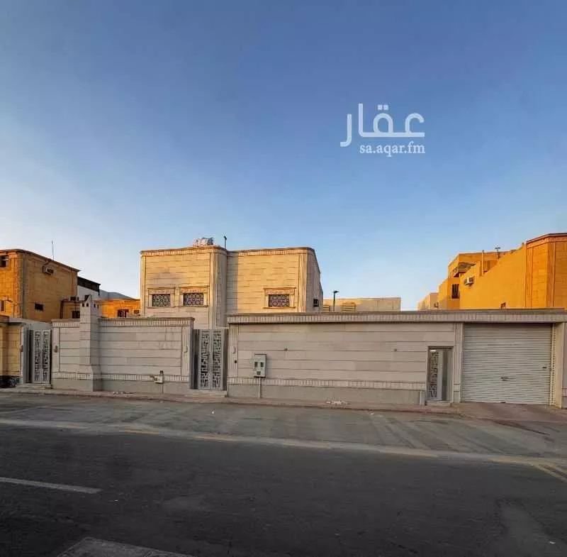 فيلا للبيع في شارع سعيد بن بيشان, حي بدر, مدينة الرياض, منطقة الرياض 1 صورة