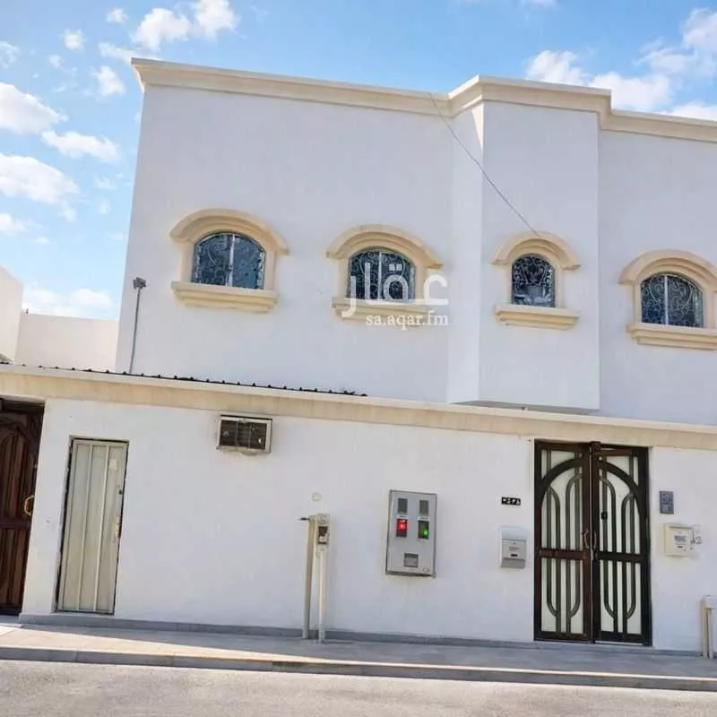 فيلا للبيع في شارع عشيرة, حي الزهرة, مدينة الرياض, منطقة الرياض 1 صورة