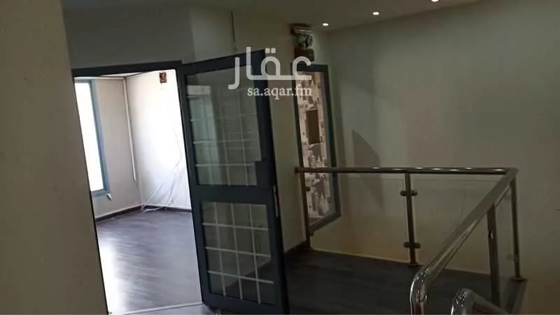 مكتب تجاري للإيجار في شارع الملك عبدالعزيز, حي السليمانية, مدينة الرياض, منطقة الرياض 1 صورة