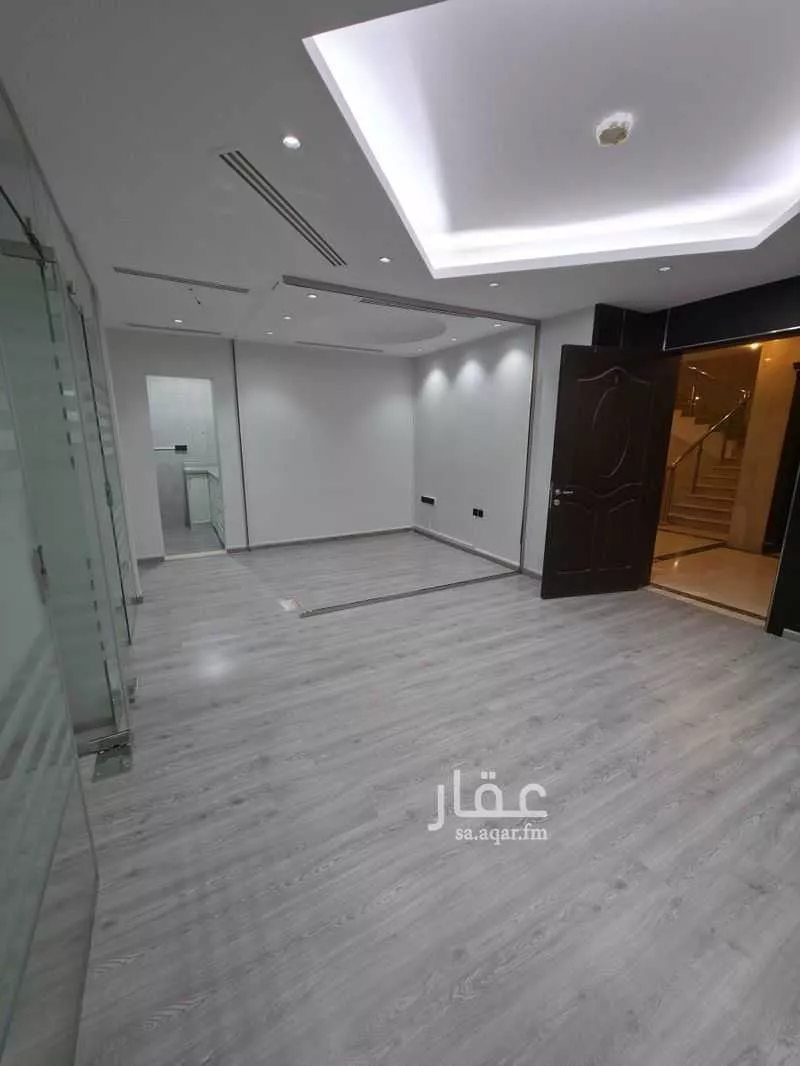 مكتب تجاري للإيجار في شارع الملك عبدالعزيز ابن عبدالرحمن سعود, حي السليمانية, مدينة الرياض, منطقة الرياض 1 صورة