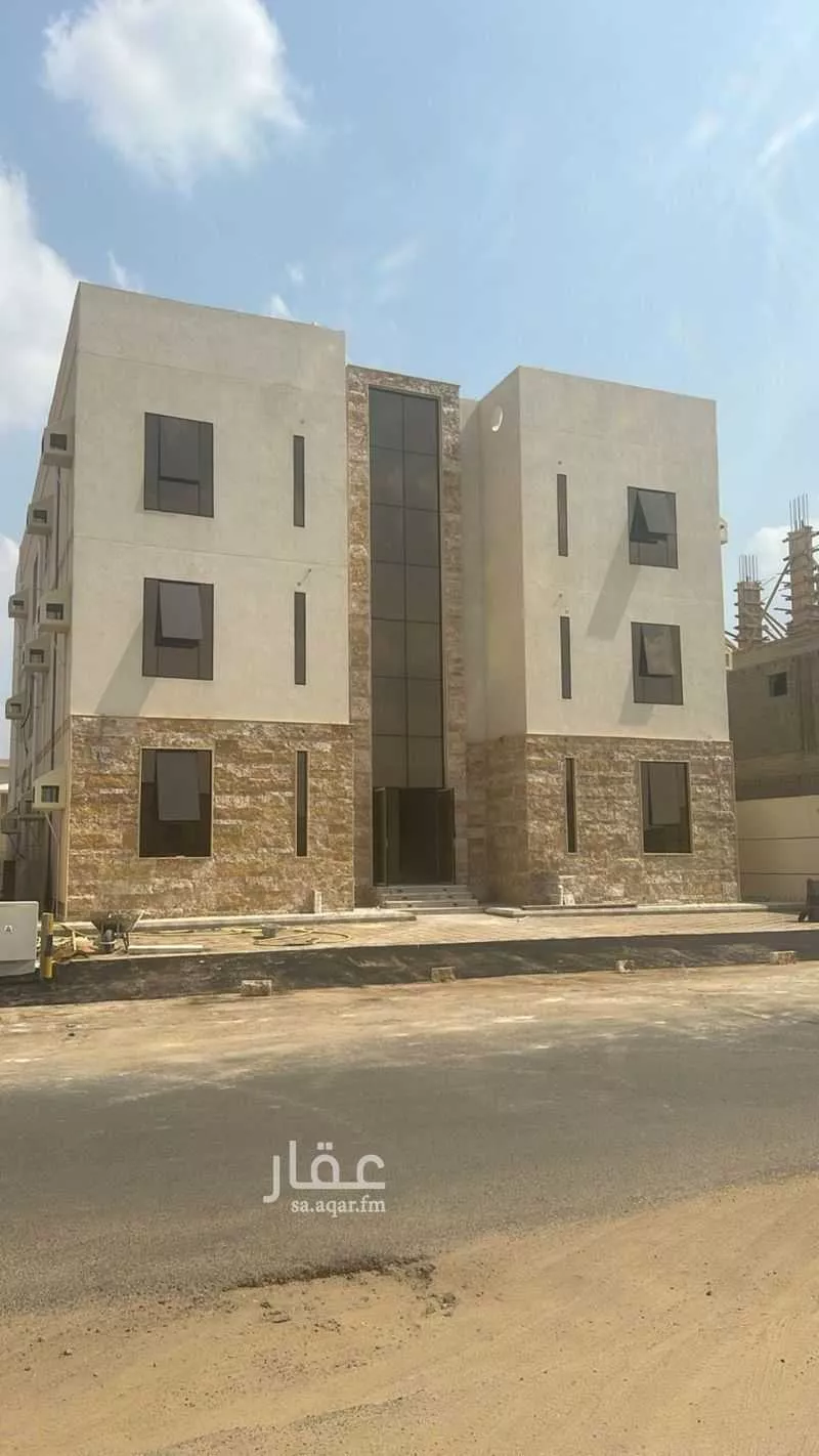 شقة للبيع في شارع ابو بكر الصديق, حي الزهور, مدينة صامطه, منطقة جازان 1 صورة