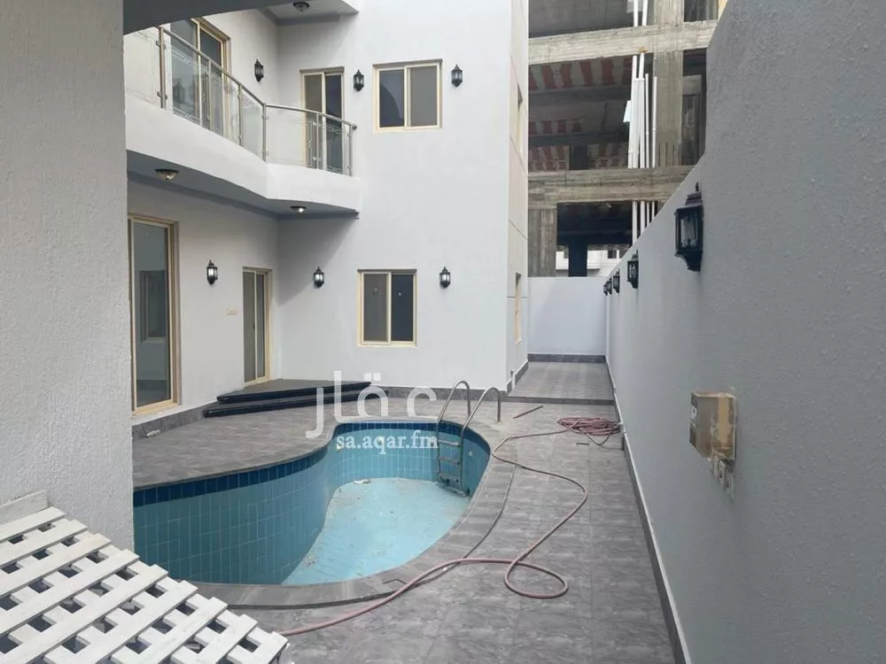 فيلا للبيع في شارع حسين الجودي, حي أبحر الشمالية, مدينة جدة, منطقة مكة المكرمة 1 صورة