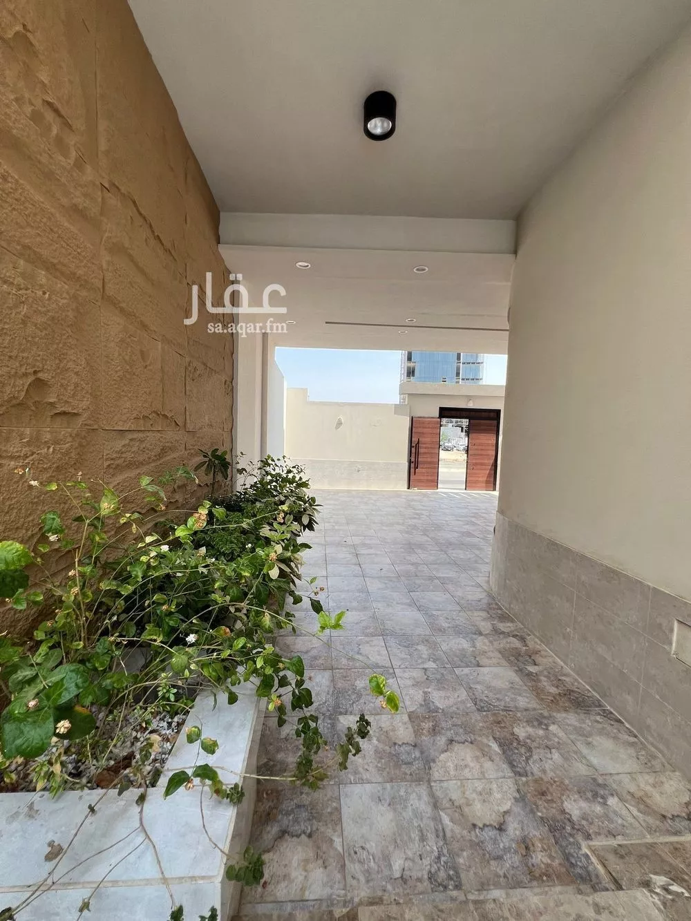 فيلا للبيع في شارع محمد الشنقيطي, حي الشاطئ, مدينة جدة, منطقة مكة المكرمة 1 صورة