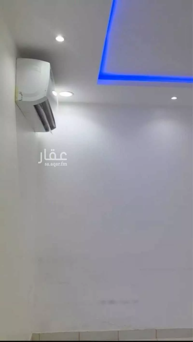 مكتب تجاري للإيجار في شارع عرفات, حي الدار البيضاء, مدينة الرياض, منطقة الرياض 1 صورة