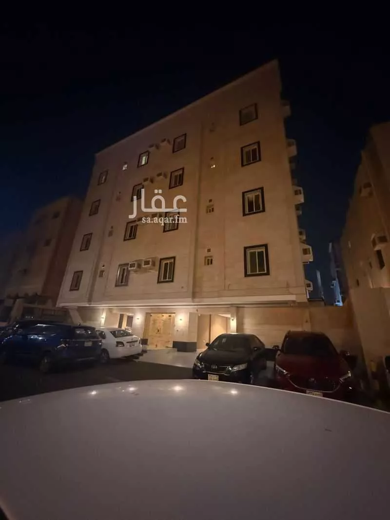عمارة للبيع في شارع عبدالله ابو هريره, حي البوادي, مدينة جدة, منطقة مكة المكرمة 1 صورة