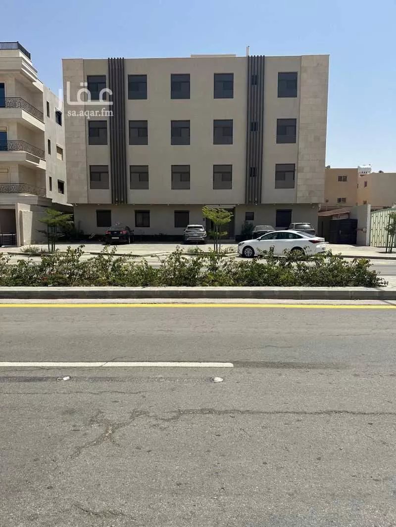 عمارة للبيع في شارع القريات, حي الندى, مدينة الرياض, منطقة الرياض 1 صورة
