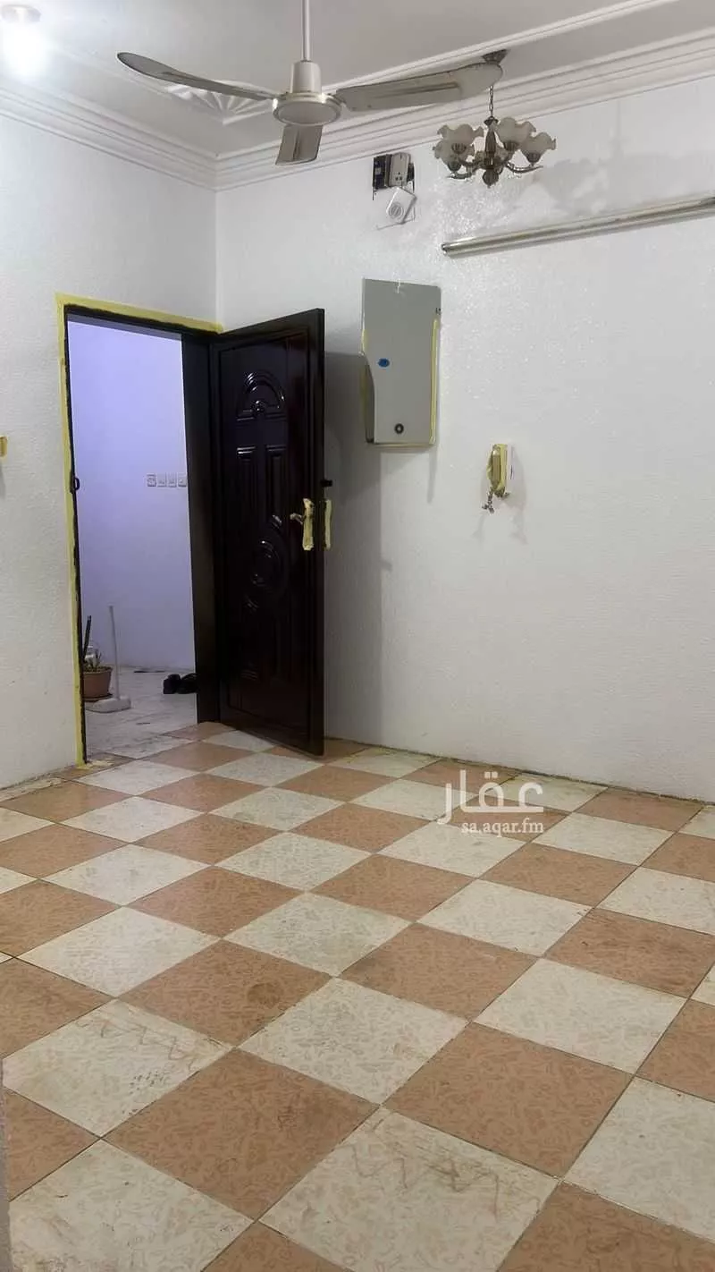 غرفة للإيجار في شارع 23967, حي الورود, مدينة خميس مشيط, منطقة عسير 1 صورة
