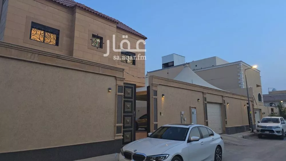 فيلا للإيجار في شارع مسلمة الفهري, حي الروضة, مدينة الرياض, منطقة الرياض 1 صورة
