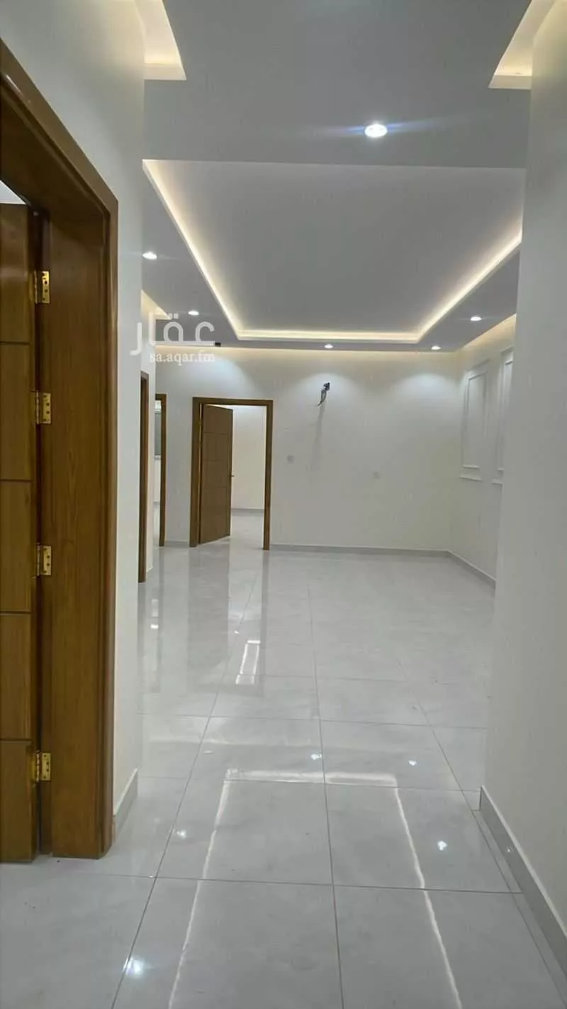 عمارة للإيجار في شارع الاشعر, حي النزهة, مدينة الطائف, منطقة مكة المكرمة 1 صورة