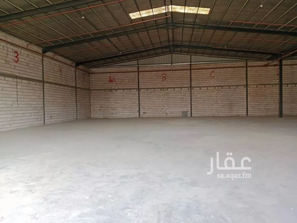 مستودع للإيجار في شارع العصم, حي طيبة, مدينة الرياض, منطقة الرياض 1 صورة