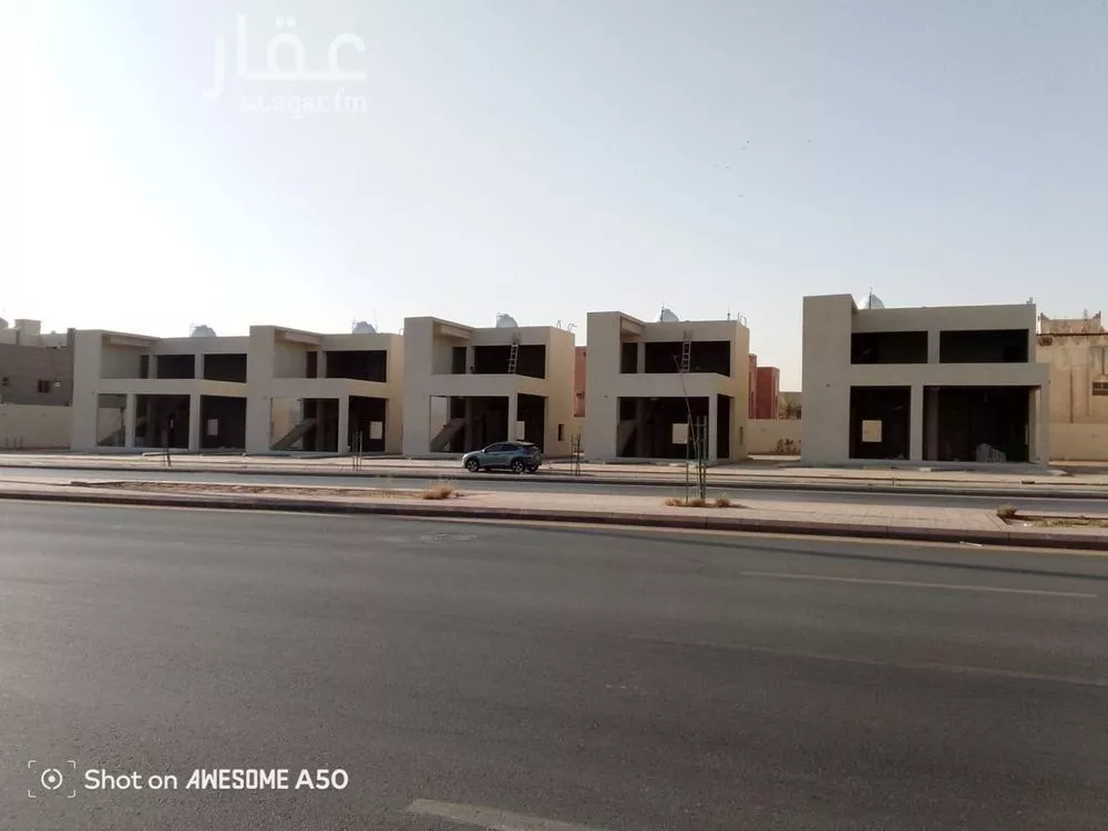 محل للإيجار في شارع عرفات, حي الدار البيضاء, مدينة الرياض, منطقة الرياض 1 صورة