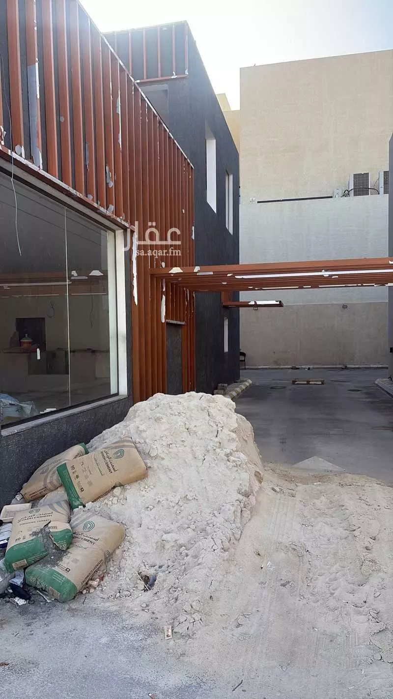 محل للإيجار في شارع طريق عثمان بن عفان الفرعي, حي النرجس, مدينة الرياض, منطقة الرياض 1 صورة