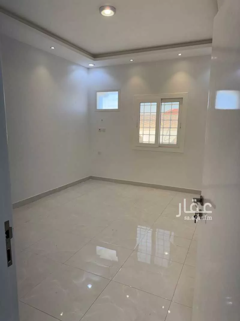 عمارة للإيجار في شارع الطليعة, حي المنهل, مدينة أبها, منطقة عسير 1 صورة