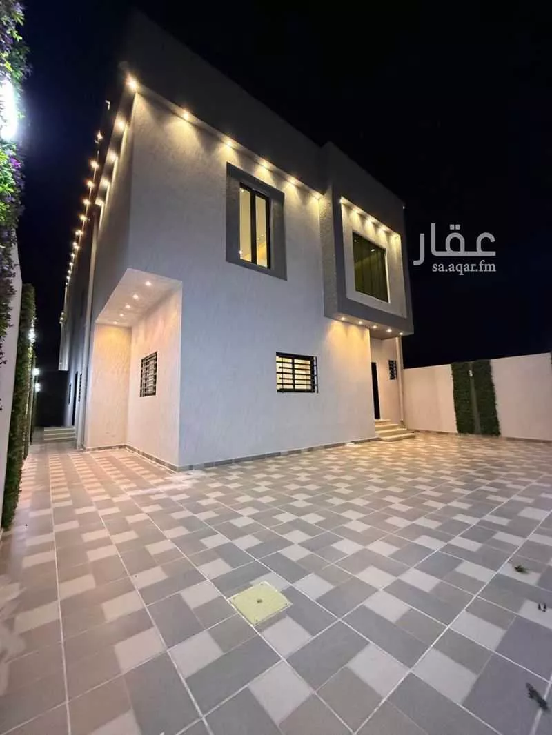 فيلا للبيع في شارع مارية القبطية, حي الحيلة الشرقي, مدينة محائل, منطقة عسير 1 صورة